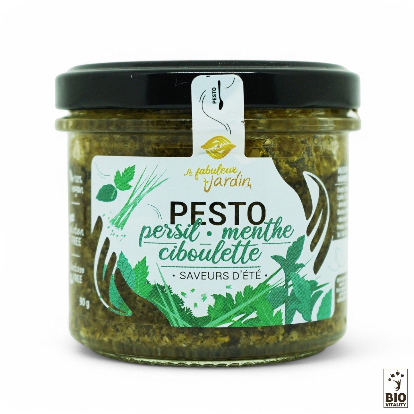 Le Pesto Persil, Menthe, Ciboulette Bio - 90g de FABULEUX JARDIN présente des illustrations dherbes vivantes. Il est certifié biologique et met en valeur les ingrédients cultivés en biodynamie pour une fraîcheur renforcée.