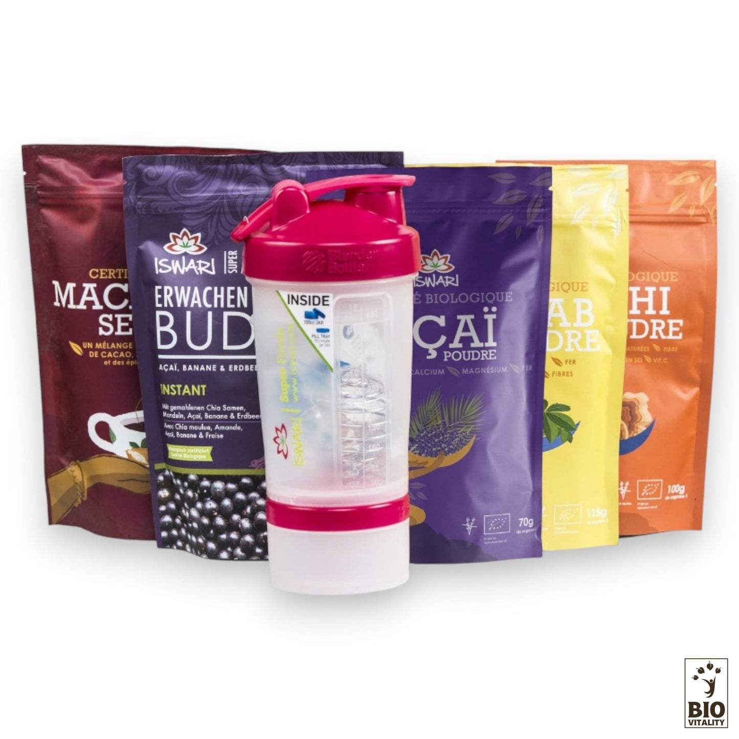 Cinq sachets colorés Immun Pack dISWARI et un shaker transparent avec un couvercle rouge sont disposés côte à côte. Chaque sachet contient des saveurs et des ingrédients de superaliments uniques pour renforcer votre système immunitaire.