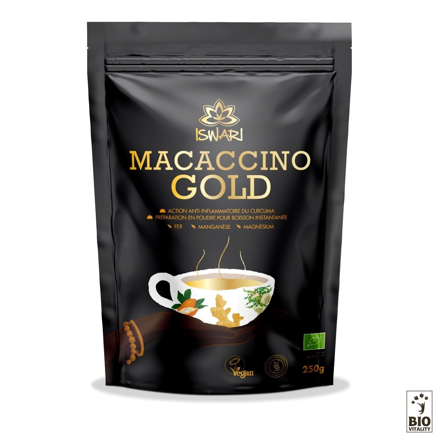 Le sachet noir de 250 g de Macaccino Gold Bio dISWARI présente une tasse fumante et des bâtons de cannelle, soulignant ainsi ses qualités végétaliennes. Il contient du curcuma, du fer, du manganèse et du magnésium pour une expérience réconfortante.