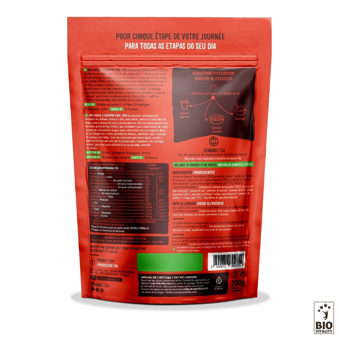 Lemballage rouge du Mix Omega 3 Chanvre Chia & Goji Bio dISWARI - 200 g comporte un texte multilingue, des informations nutritionnelles et des instructions de préparation. Un petit logo se trouve dans le coin inférieur droit.