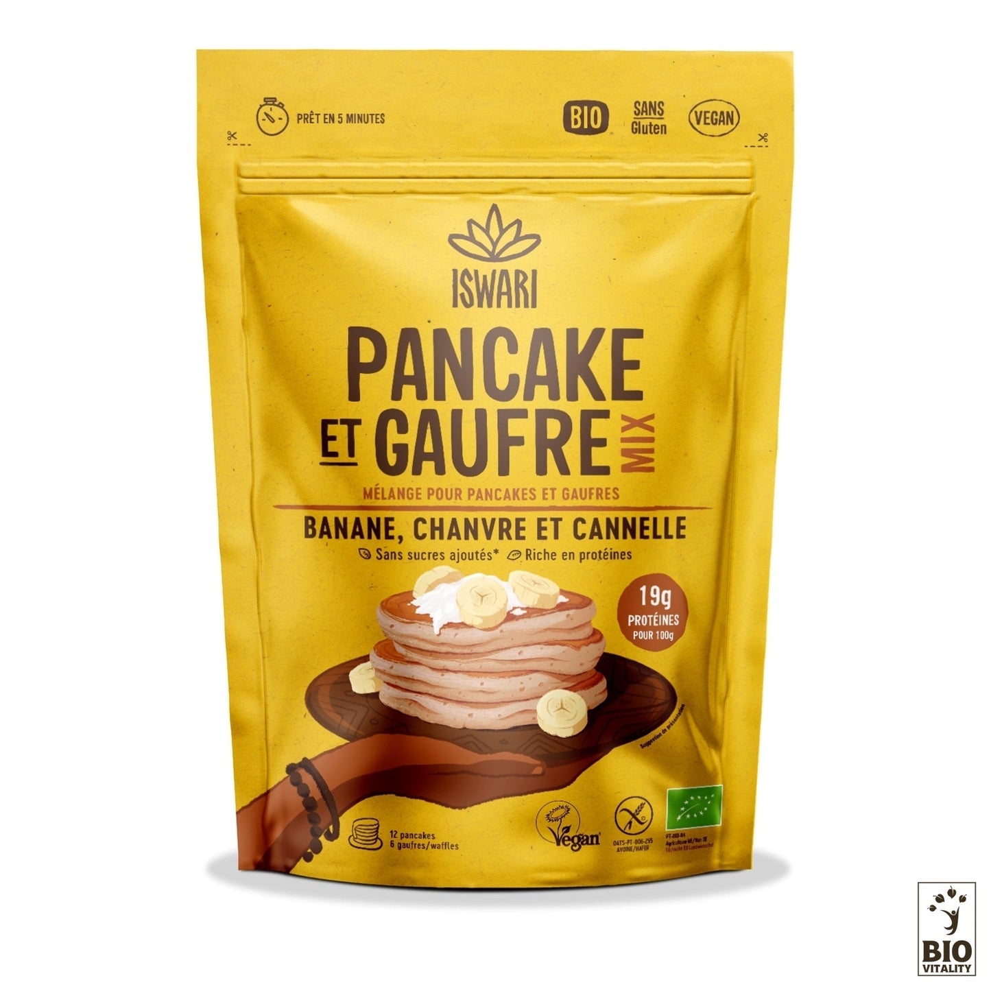 Un emballage jaune vif de Pancake et Gaufre Mix - Banane, Chanvre et Cannelle Bio (300 g) dISWARI propose un petit déjeuner nutritif biologique, végétalien et sans gluten avec 19 g de protéines pour 100 g.