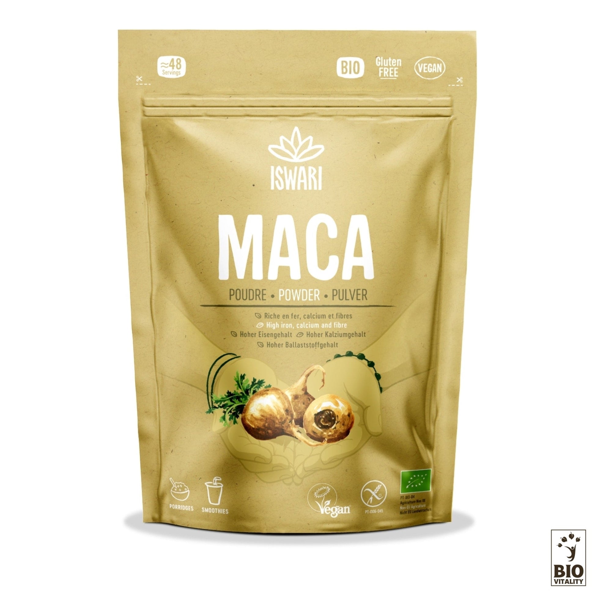 Le paquet beige de « ISWARI Maca en Poudre Bio » met en valeur les illustrations de racines de maca et se présente comme un superaliment biologique, sans gluten et végétalien. Il contient divers nutriments et arbore fièrement le logo de certification biologique européenne. Disponible en formats 125 g, 250 g et 1 kg.