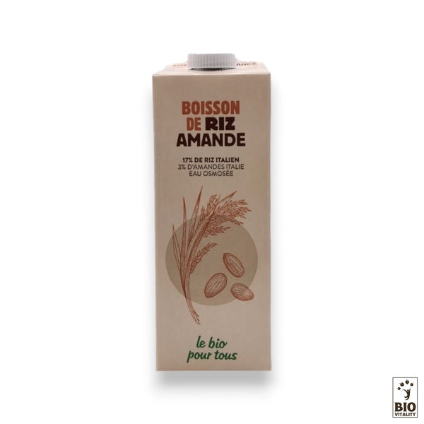 Carton de Boisson de riz amande Bio - 1L de LE BIO POUR TOUS, présentant un texte marron et des illustrations de riz et damandes sur fond blanc. Le logo de la marque est en bas, idéal pour ceux qui recherchent une option sans lactose.